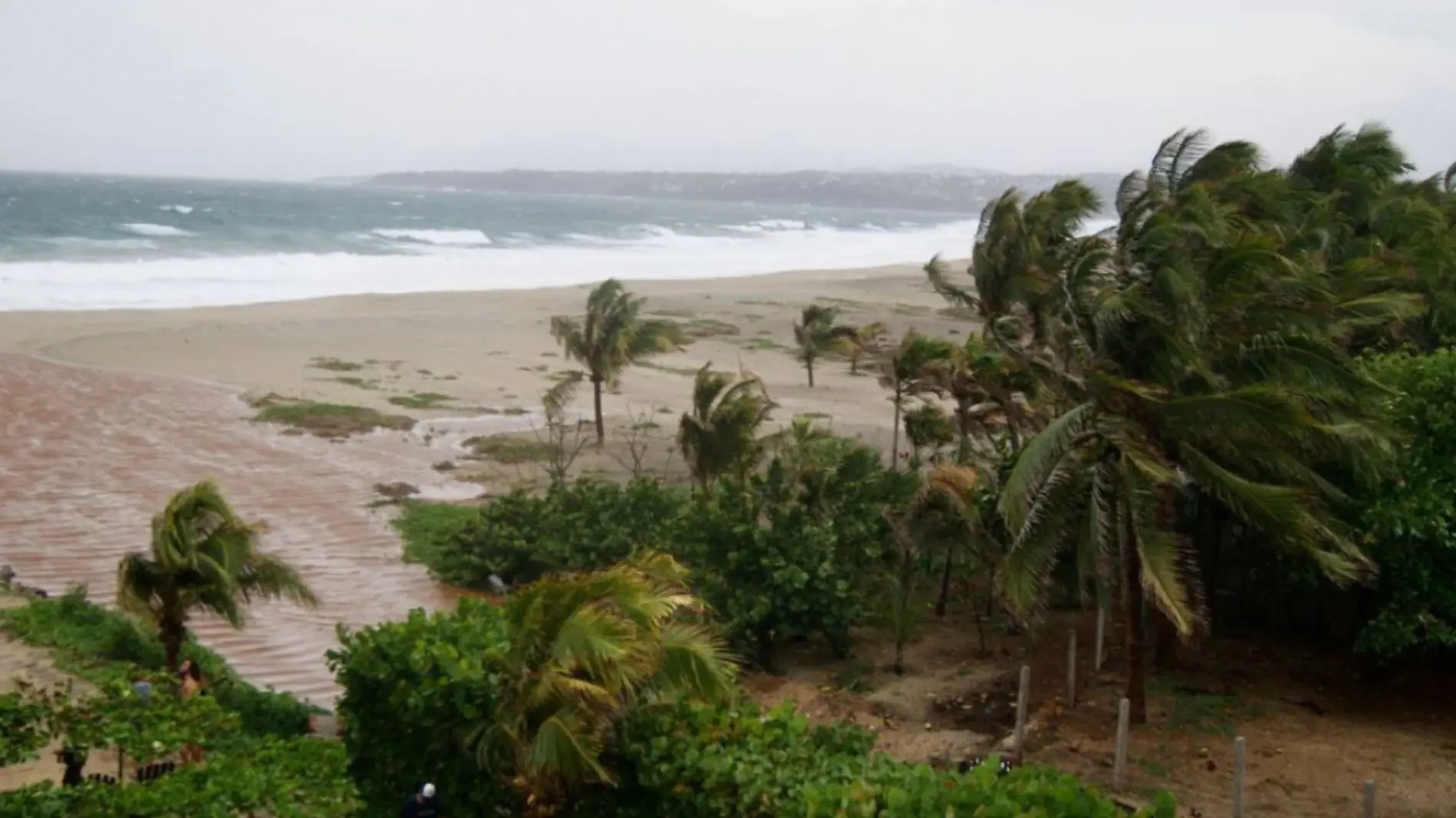 Tormenta tropical Bonnie podría ser huracán categoría 2 para el lunes